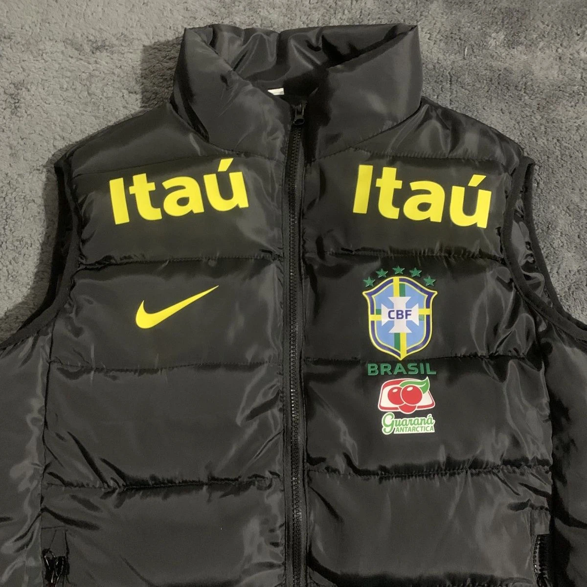 Brazil CBF Men Full‑Zip Black Sponsor Print Padded Football Training Vest