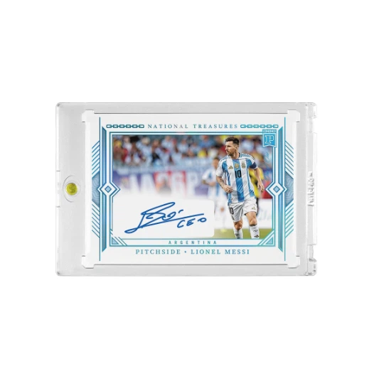 Lionel Messi Argentina National Treasures Pitchside Printed‑Signature Collectible Card, Fan‑Made Card with Magnetic One‑Touch Holder