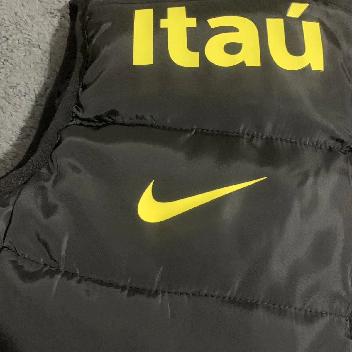 Brazil CBF Men Full‑Zip Black Sponsor Print Padded Football Training Vest