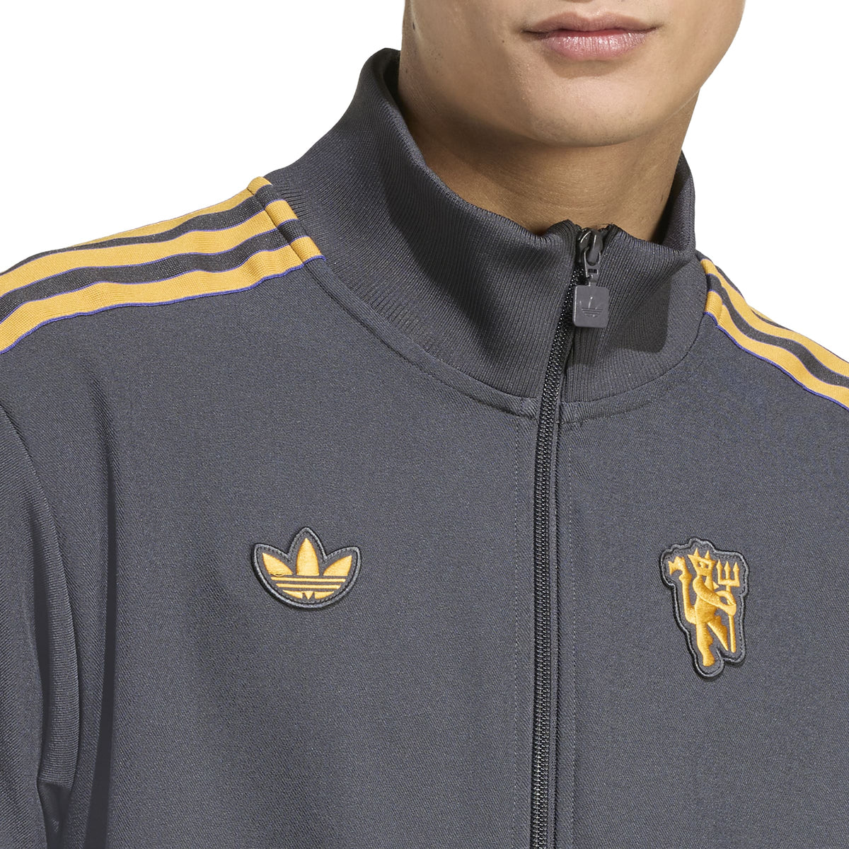 Manchester United 2025 Icon Track Top
